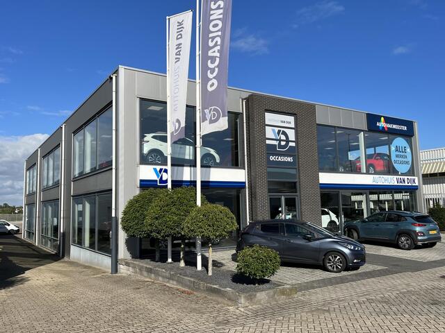 Mercedes-Benz A-KLASSE 180 Ambition AMG | Panoramadak | 18"