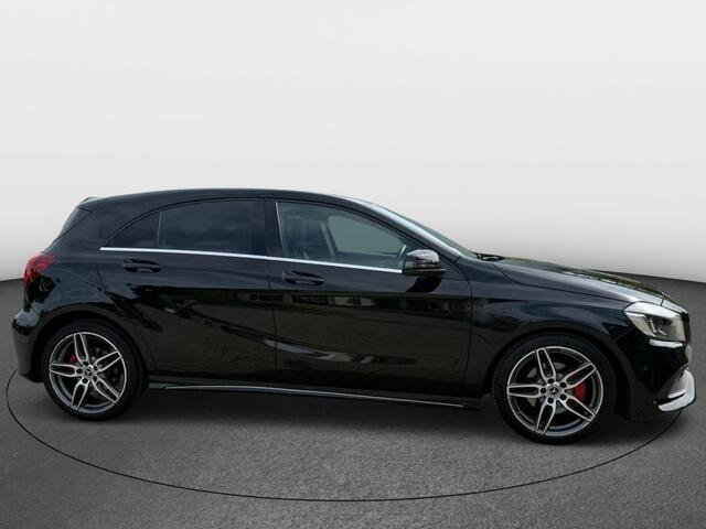 Mercedes-Benz A-KLASSE 180 Business Solution AMG [ Camera Keyless Nav ]