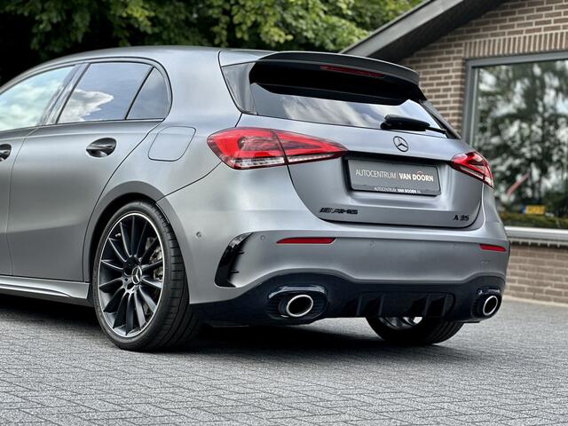 Mercedes-Benz A-KLASSE AMG 35 | 4MATIC | 306pk | Matt Grey | Leer | Camera | Elek stoelen | Adapt Cruise | | Kuipstoelen | Standkachel
