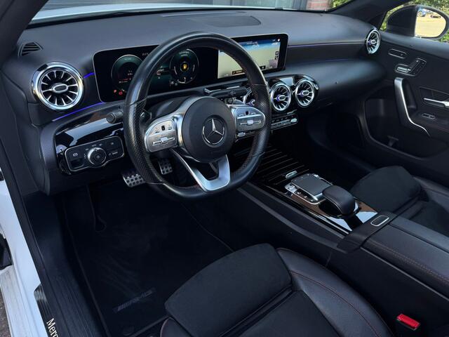 Mercedes-Benz A-KLASSE 200 AMG Night Premium+ Pano Memory Sfeer Camera