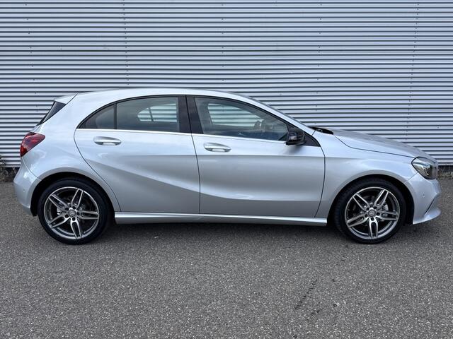 Mercedes-Benz A-KLASSE 180 Prestige AMG Automaat Leer Led Camera PDC Navi