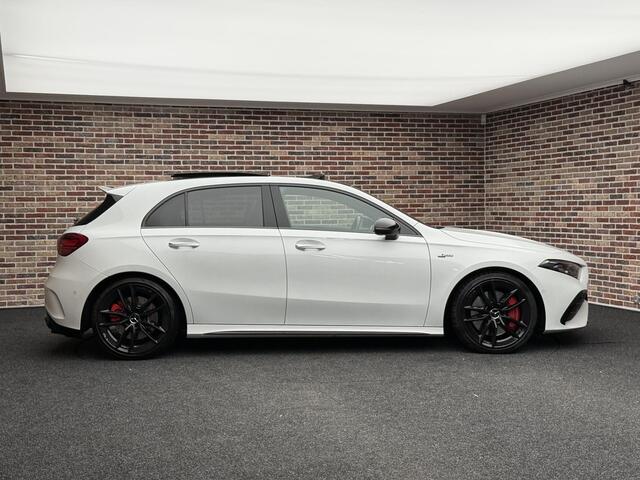 Mercedes-Benz A-KLASSE AMG 35 4MATIC Panorama Burmeister Leer Sfeer