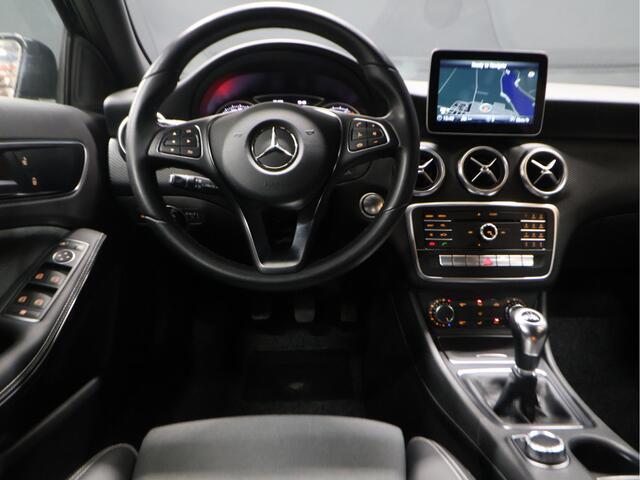 Mercedes-Benz A-KLASSE 180 Business Solution [CAMERA, CRUISE CONTROL, BLUETOOTH TELEFOON, AIRCONDITIONING, NAVIGATIE, NIEUWSTAAT]