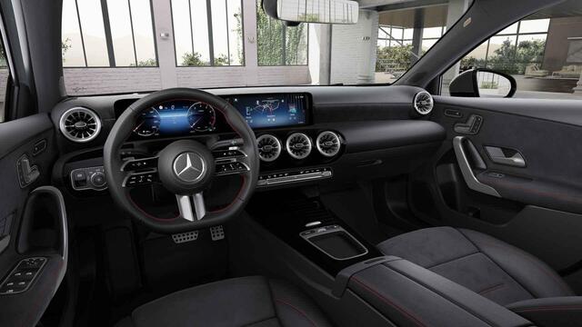 Mercedes-Benz A-KLASSE 180 Business Solution AMG | Panoramaschuifdak | Premium Plus | Head-Up | MULTIBEAM LED | Dodehoekassistent | 19 inch AMG-velgen |