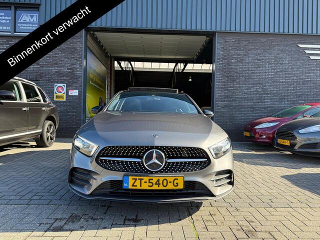 Mercedes-Benz A-KLASSE 180 Business Solution AMG | 1E EIGENAAR | 12MND GARANTIE | NL AUTO | PANODAK | AUTOMAAT | DAB | CARPLAY | CRUISE | LMV | DEALER ONDERHOUDEN | TREKHAAK |