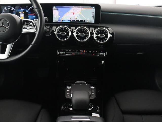 Mercedes-Benz A-KLASSE 250 e Business Solution Luxury Limited