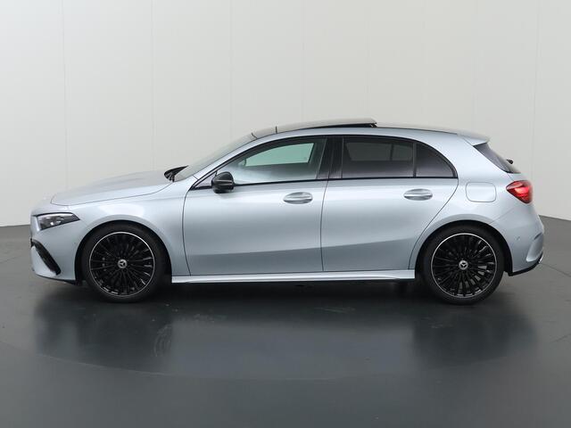 Mercedes-Benz A-KLASSE 180 Business Solution AMG | Night | Panoramaschuifdak | Head-Up | MULTIBEAM LED | Dodehoekassistent | 19 inch AMG-velgen |