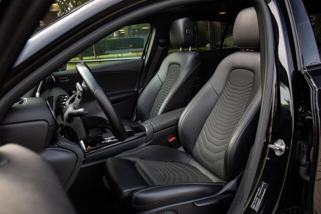 Mercedes-Benz A-KLASSE 200 Launch Edition Premium , Panoramadak, Camera,