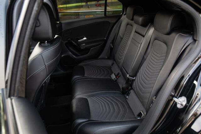 Mercedes-Benz A-KLASSE 200 Launch Edition Premium , Panoramadak, Camera,