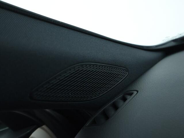 Mercedes-Benz A-KLASSE 180 Business Solution Luxury Sfeerverlichting | Apple CarPlay | Ledkoplampen | Spiegelpakket. Inclusief 24 maanden MB Certified garantie voor Europa.