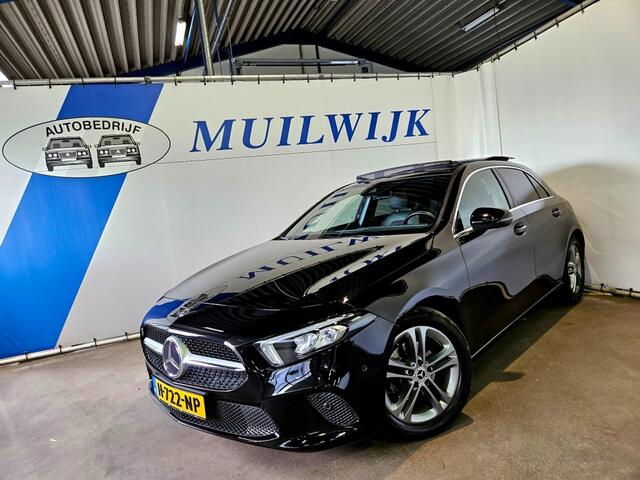 Mercedes-Benz A-KLASSE 180 Premium Plus / Panoramadak / Sportstoelen
