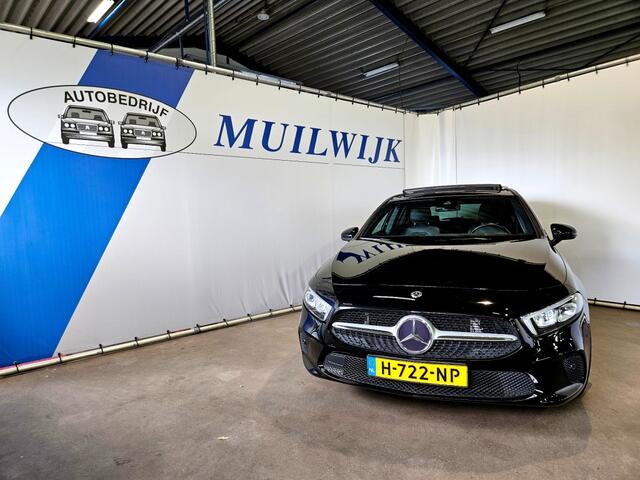 Mercedes-Benz A-KLASSE 180 Premium Plus / Panoramadak / Sportstoelen