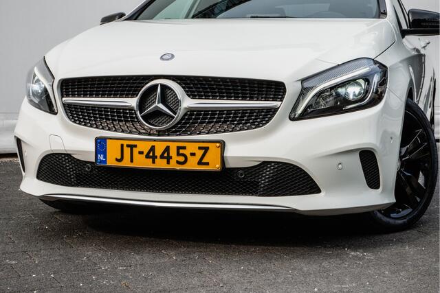 Mercedes-Benz A-KLASSE 180 d Aut. Lease Edition Ambition Sportstoelen/ Elek. panoramadak/ Cruise control/ LED/ Full map navigatie