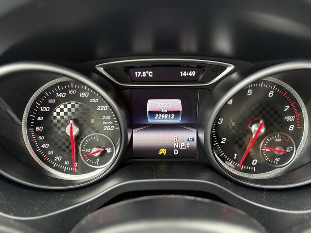 Mercedes-Benz A-KLASSE 180 Ambition | Nieuw Binnen! | Automaat | Stoelverwarming | Trekhaak