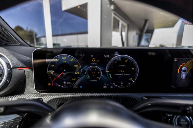 Mercedes-Benz A-KLASSE 180 Business Solution AMG | Camera | Carplay | NL Auto
