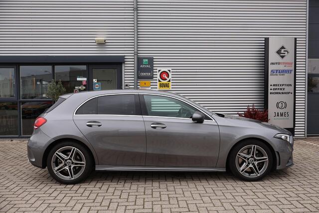 Mercedes-Benz A-KLASSE 250 Premium Plus 2e Eigenaar | Dealer Onderh | AMG/Night | Widescreen | Stoelverwarming | Sfeer | Af Trekhaak | Camera | Multibeam Led | Keyless | PDC |