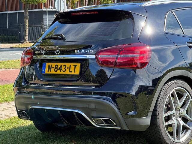 Mercedes-Benz A-KLASSE GLA45 AMG 4MATIC Premium NW MODEL!
