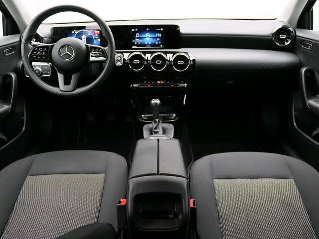 Mercedes-Benz A-KLASSE 180