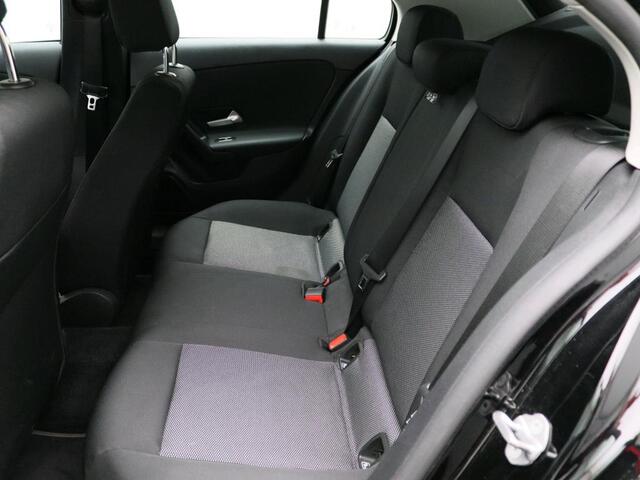 Mercedes-Benz A-KLASSE 180