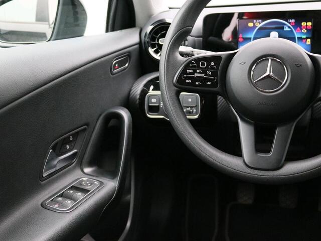 Mercedes-Benz A-KLASSE 180