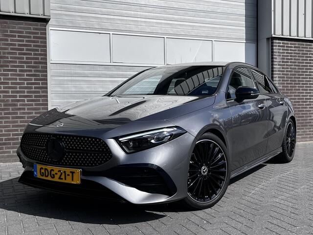 Mercedes-Benz A-KLASSE Limousine 180 Star Edition AMG | Night Pakket | Panoramadak