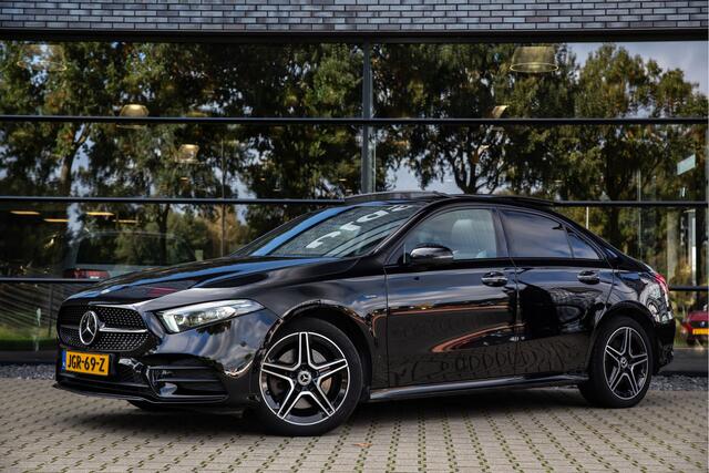 Mercedes-Benz A-KLASSE 250 e Premium Plus , Panoramadak, Trekhaak, Adap. cruise,