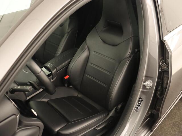 Mercedes-Benz A-KLASSE 250 Advantage | Stoelverwarming | Sfeerverlichting | Leder | Camera | Navigatie | Widescreen | LED | Cruise Control | Burmester Sound