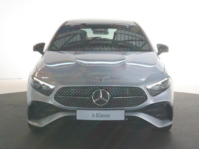 Mercedes-Benz A-KLASSE 180 Business Solution AMG | AMG Line Plus | Nightpakket | Panoramaschuifdak | Head-up display | Stoelverwarming voor| 360° camera | Dodehoekassistent |
