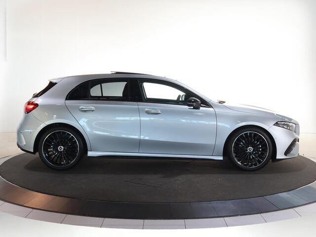 Mercedes-Benz A-KLASSE 180 Business Solution AMG | AMG Line Plus | Nightpakket | Panoramaschuifdak | Head-up display | Stoelverwarming voor| 360° camera | Dodehoekassistent |
