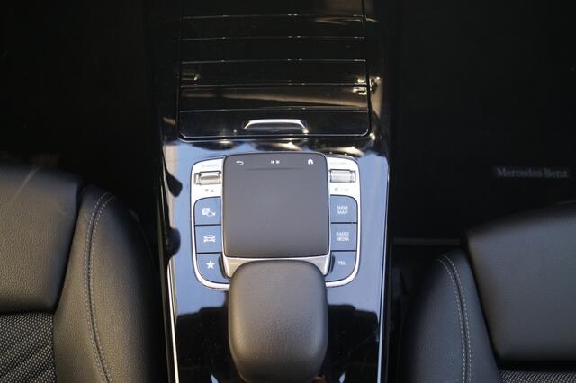 Mercedes-Benz A-KLASSE 180d Automaat Business Solution -ECC-NAVI-DAB-CAM-