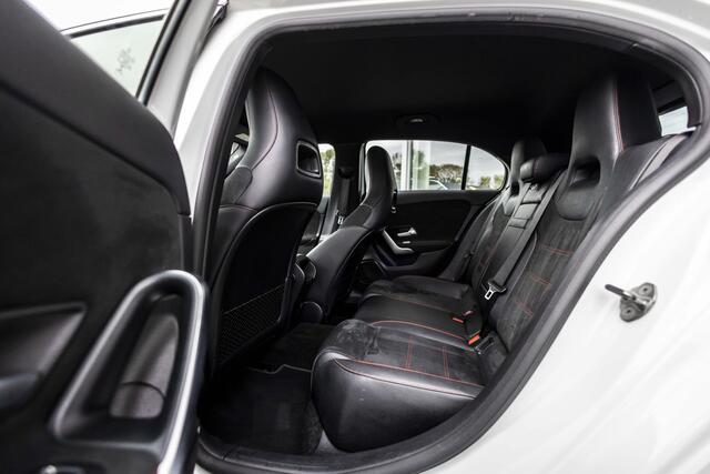 Mercedes-Benz A-KLASSE 250 e Premium Plus AMG | Camera | 18" | Sfeer