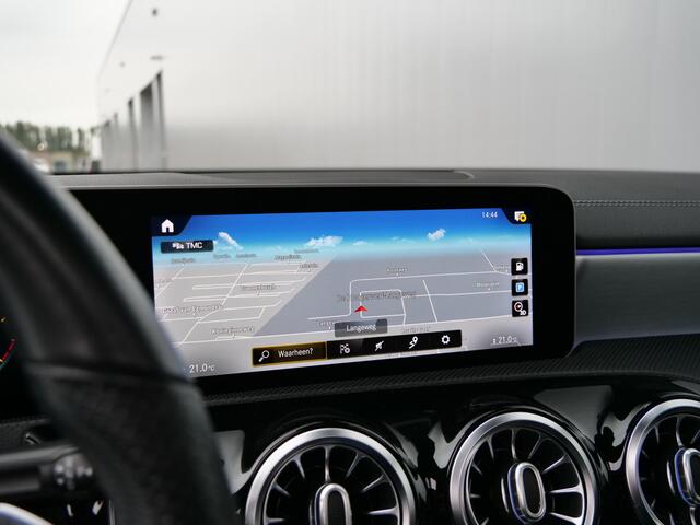 Mercedes-Benz A-KLASSE 250 Premium Plus 225 Pk Automaat Schuifdak / Burmester / Apple Carplay / Camera / Leder