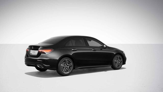 Mercedes-Benz A-KLASSE 250 e AMG Line | Night pakket | Stoelverwarming | Achteruitrijcamera | Keyless |