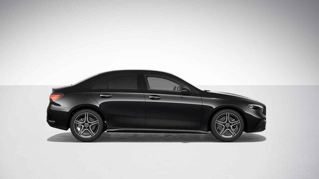 Mercedes-Benz A-KLASSE 250 e AMG Line | Night pakket | Stoelverwarming | Achteruitrijcamera | Keyless |