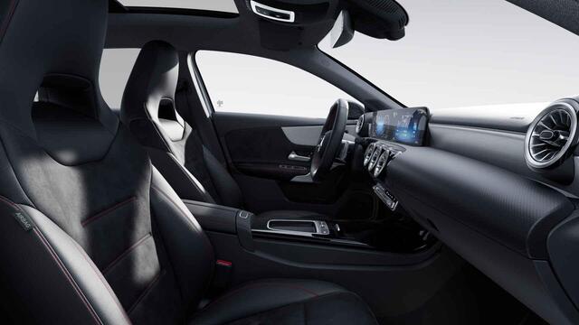 Mercedes-Benz A-KLASSE 180 AMG Line | Panoramadak | Night pakket | Premium pakket | Getint glas |