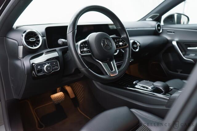 Mercedes-Benz A-KLASSE 200 Business Solution