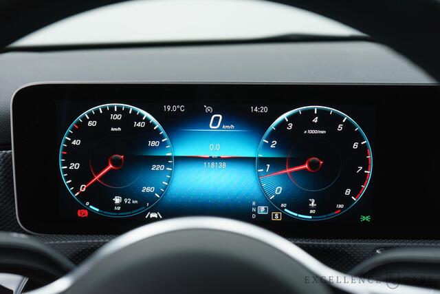 Mercedes-Benz A-KLASSE 200 Business Solution