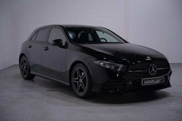 Mercedes-Benz A-KLASSE 180 Business Solution AMG NAP 1e eigen. led-verlichting v+a navi PDC v=a ambiente verlichting camera private-glas trekhaak wegklapbaar schakelflippers 18"LMV