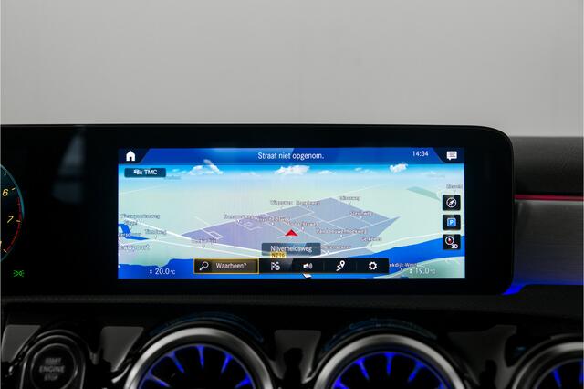 Mercedes-Benz A-KLASSE 180 Business Solution AMG