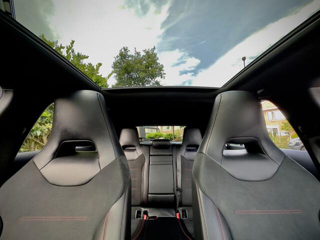 Mercedes-Benz A-KLASSE 180 AUT7 AMG-LINE PANODAK LEDER NAVI CAMERA VIRTUAL-DASH LED LMV PDC