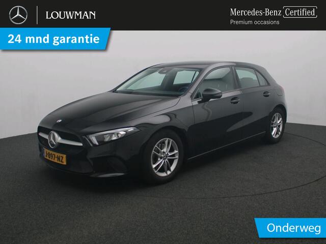 Mercedes-Benz A-KLASSE 180 Business Solution Ledkoplampen | Stoelverwarming | Achteruitrijcamera | Elektrisch inklapbare buitenspiegels | Apple CarPlay. Inclusief 24 maanden MB Certified garantie voor Europa.