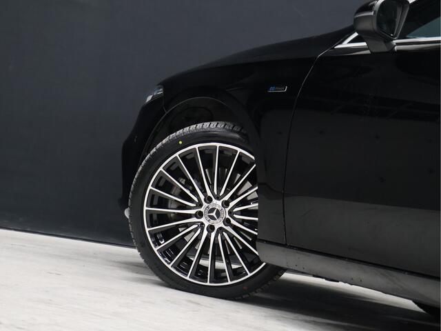 Mercedes-Benz A-KLASSE 250 e Business Solution Luxury Limited [SFEERVERLICHTING, CAMERA, VOL LEDER, PDC V+A, STOELVERWARMING, BLUETOOTH, CRUISE, CLIMATE, NIEUWSTAAT]