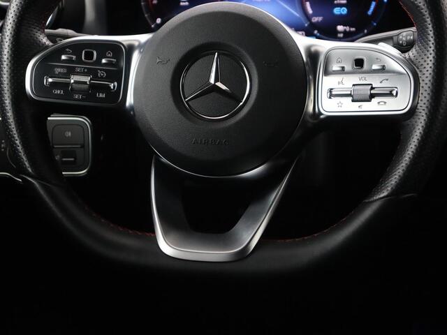 Mercedes-Benz A-KLASSE 250e AMG | Panoramadak | Trekhaak | Memory | Matrix LED | Sfeerverlichting | Leder/Alcantara | Stoelverwarming | Keyless | Camera | Navigatie | Widescreen | PHEV | Plug In