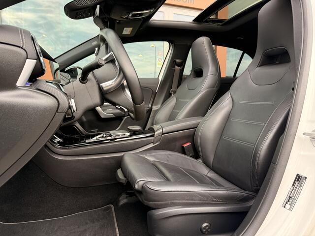 Mercedes-Benz A-KLASSE 250 e AMG Line | Nightpakket | Pano | Leder | El. stoelen | Achteruitrijcamera | Apple Carplay / Android Auto