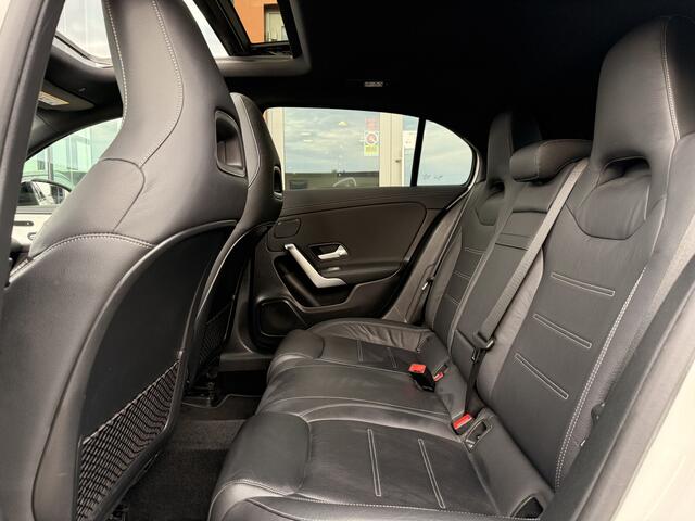 Mercedes-Benz A-KLASSE 250 e AMG Line | Nightpakket | Pano | Leder | El. stoelen | Achteruitrijcamera | Apple Carplay / Android Auto