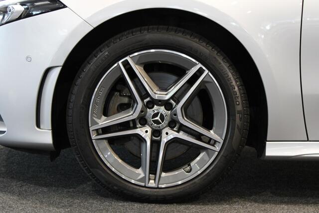 Mercedes-Benz A-KLASSE Limousine 250 e Line: AMG