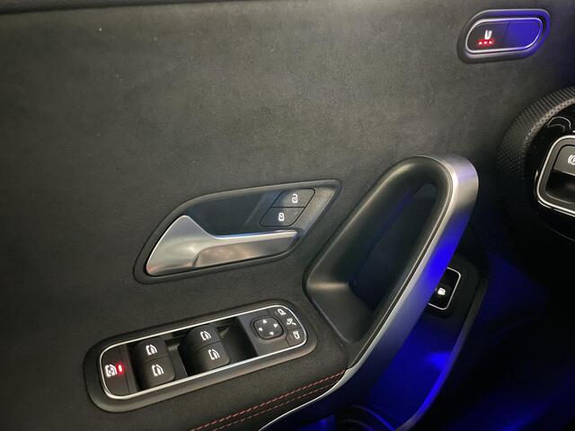 Mercedes-Benz A-KLASSE 250 e AMG Line | Distronic+ | Trekhaak | Night | Carplay