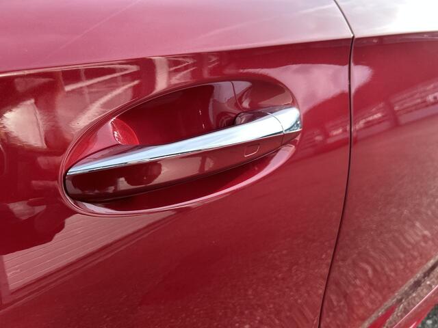 Mercedes-Benz A-KLASSE 250 e AMG Line Head-up display |Panoramadak |Keyless Entry |Distronic |Dodehoekassistent |Stoelverwarming |360 graden camera| Carplay