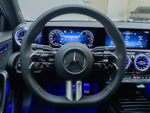 Mercedes-Benz A-KLASSE Hatchback 250 e Business Solution AMG Panorama dak