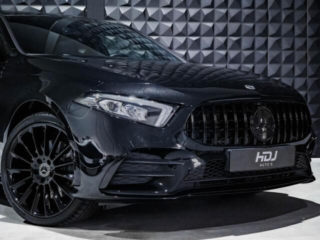 Mercedes-Benz A-KLASSE 250 e AMG Line |19"| Pano | Wide Screen | Camera | Sfeerverlichting | All Black |